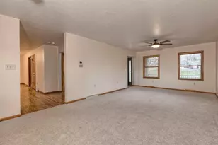 11227 Pershing Dr, North Huntingdon, PA 15642 - Photo 5
