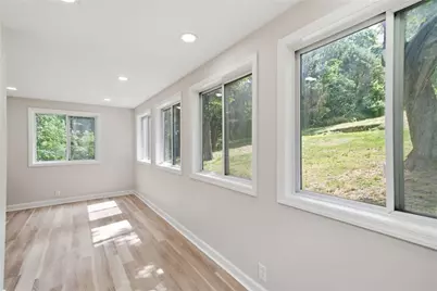 985 Blackhawk Rd, Beaver Falls, PA 15010 - Photo 7