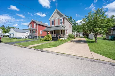 407 W 5th Ave, Derry Boro, PA 15627 - Photo 3