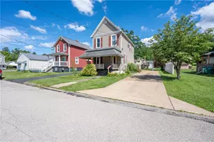 407 W 5th Ave, Derry Boro, PA 15627 - Photo 3
