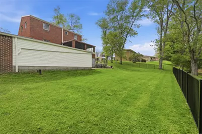 12309 Linshan Dr, North Huntingdon, PA 15642 - Photo 19