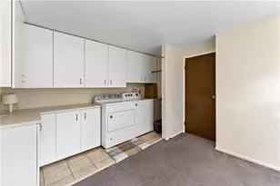 2105 Pendleton Dr, Monroeville, PA 15146 - Photo 5