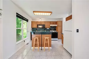 142 Jarod Dr, Moon/Crescent Twp, PA 15108 - Photo 7