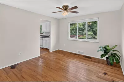 385 Maplewood Drive, Pittsburgh, PA 15243 - Photo 7