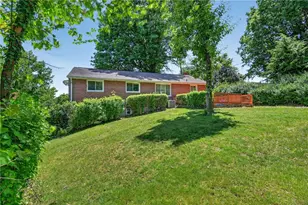 385 Maplewood Dr, Pittsburgh, PA 15243 - Photo 13