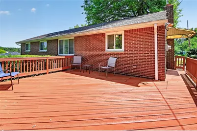 385 Maplewood Drive, Pittsburgh, PA 15243 - Photo 11