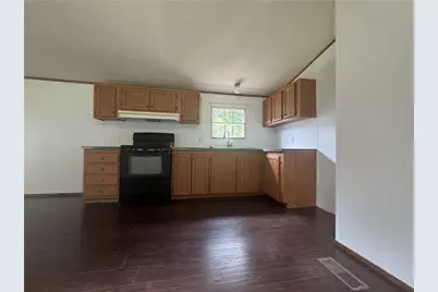 1554 Greenville Rd, Greenville Twp, PA 15558 - Photo 13