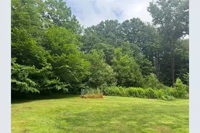 1554 Greenville Rd, Greenville Twp, PA 15558 - Photo 7
