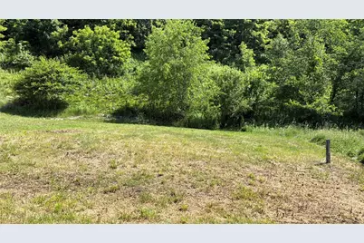 620 Cedar Ridge Dr, Allegheny Township, PA 15613 - Photo 3