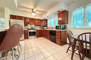 397 Hadley Rd, Hempfield Township, PA 16125 - Photo 11