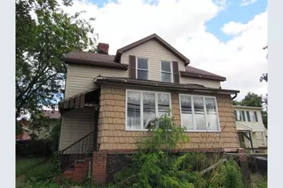 743 Spence Way, Mt Pleasant Boro, PA 15666 - Photo 1