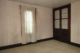 743 Spence Way, Mt Pleasant Boro, PA 15666 - Photo 7