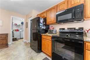 6135 Caledonia Ct, South Fayette, PA 15017 - Photo 13