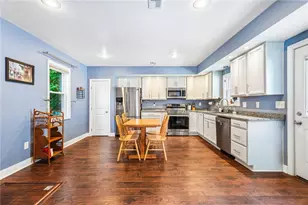 3022 Harcum Wy, Pittsburgh, PA 15203 - Photo 11