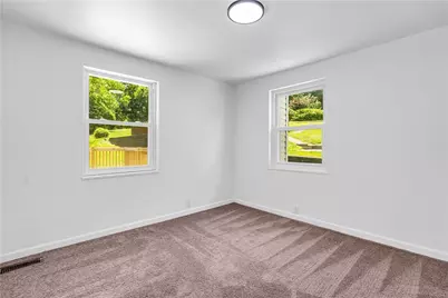 1113 Grandview Ave, Robinson Twp, PA 15108 - Photo 11