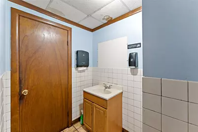 1601 Duss Ave, Ambridge, PA 15003 - Photo 13