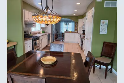1019 Innisbrook Dr, Hempfield Township, PA 15601 - Photo 9