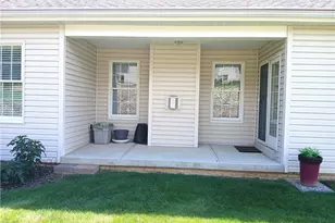 1019 Innisbrook Dr, Hempfield Township, PA 15601 - Photo 3