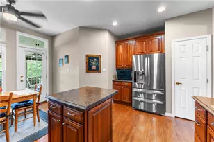 3016 Shoreline Ln, Mt Pleasant Twp, PA 15057 - Photo 13