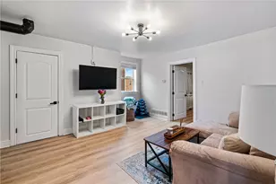 3206 Dobson St, Pittsburgh, PA 15219 - Photo 7