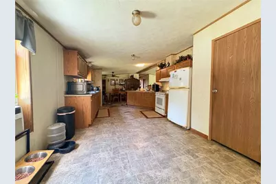 1476 S Eighty Eight Rd, Greensboro, PA 15338 - Photo 11