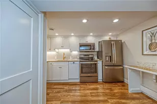 310 Wildberry Rd, Pittsburgh, PA 15238 - Photo 9