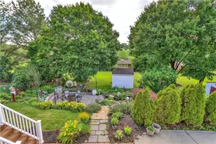 420 Lexington Dr, Hempfield Township, PA 15601 - Photo 3