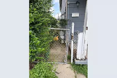 118 McKean Ave, Donora, PA 15033 - Photo 5