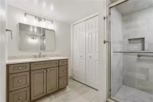 1500 Cochran Rd, Scott Township, PA 15243 - Photo 27