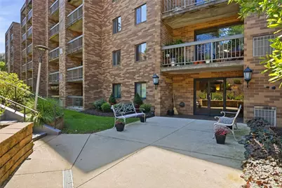 1500 Cochran Road #901, Scott Township, PA 15243 - Photo 3