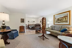 1500 Cochran Rd, Scott Township, PA 15243 - Photo 11