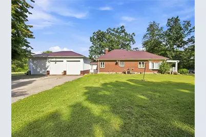644 Freeport, Jefferson Township, PA 16002 - Photo 7