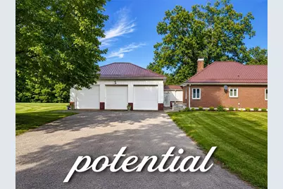 644 Freeport, Jefferson Township, PA 16002 - Photo 7