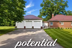 644 Freeport, Jefferson Township, PA 16002 - Photo 7