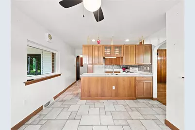 644 Freeport, Jefferson Township, PA 16002 - Photo 27
