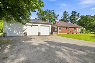 644 Freeport, Jefferson Township, PA 16002 - Photo 5