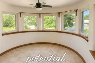 644 Freeport, Jefferson Township, PA 16002 - Photo 19
