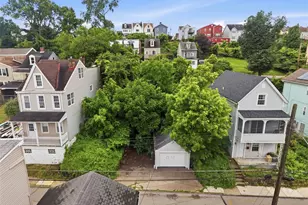 2712 Burham St, Pittsburgh, PA 15203 - Photo 1