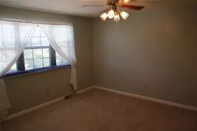 179 London Towne Dr, Pittsburgh, PA 15226 - Photo 9