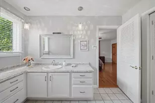 111 Doray Dr, Ross Twp, PA 15237 - Photo 29