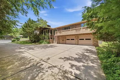 111 Doray Dr, Ross Twp, PA 15237 - Photo 3