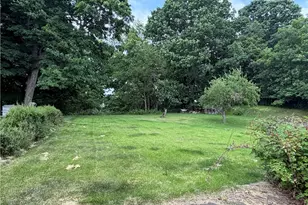803 Highview Rd, Baldwin Twp, PA 15234 - Photo 3
