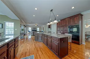 9911 Le Grand Dr, Pittsburgh, PA 15090 - Photo 11