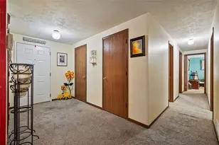 2850 Edgecliff Rd, Lower Burrell, PA 15068 - Photo 3