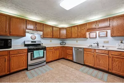 2850 Edgecliff Rd Unit #7, Lower Burrell, PA 15068 - Photo 11