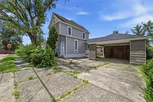 678 Gregg Ave, Bridgeville, PA 15017 - Photo 35