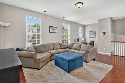 1023 Grey Fox Cir, Collier Township, PA 15017 - Photo 5