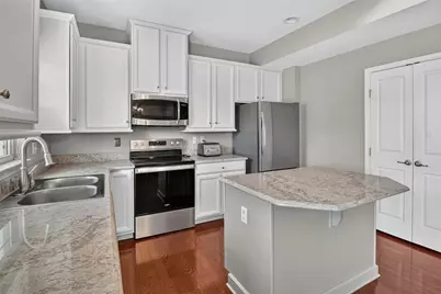 1023 Grey Fox Cir, Collier Township, PA 15017 - Photo 15