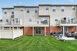 1023 Grey Fox Cir, Collier Township, PA 15017 - Photo 33