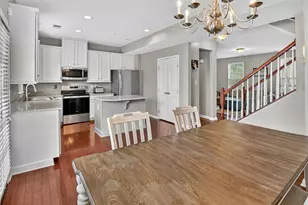 1023 Grey Fox Cir, Collier Township, PA 15017 - Photo 9